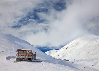 Αυτά είναι τα χιονοδρομικά κέντρα της Ελλάδας – Τι λειτουργεί και πώς, ο απόλυτος οδηγός
