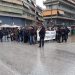 Συγκέντρωση συμπαράστασης εργαζομένων της ΒΙΟΛΑΝΤΑ έξω από τα δικαστήρια Τρικάλων-Εν αναμονή της απολογίας του Κώστα Τζιωρτζιώτη