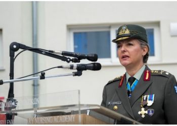 Η Ταξίαρχος Σοφία Μοσχονά στο τιμόνι της Σχολής Αξιωματικών Νοσηλευτικής
