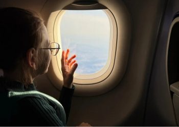 Φοβάστε τα αεροπλάνα; Το εργαλείο που υπόσχεται πιο ήρεμες πτήσεις -Τι λένε οι ειδικοί