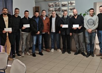 Ενισχύθηκαν οικονομικά Τρικαλινοί αστυνομικοί που απέκτησαν τρίτο παιδί