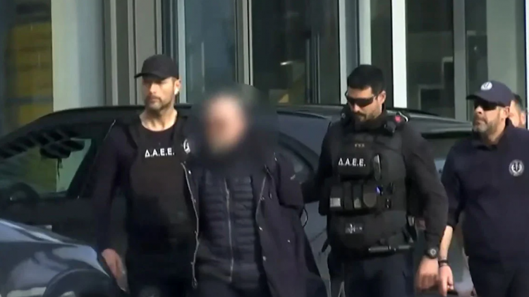 Βιολάντα: Προσωρινά κρατούμενος στο Α.Τ. Τρικάλων ο ιδιοκτήτης μέχρι την απολογία του την προσεχή Τρίτη (BINTEO)