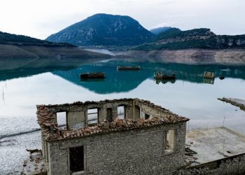 Γιατί οι βροχές δεν «ξεδίψασαν» την Αττική; Το παράδοξο του φετινού χειμώνα και τα νούμερα