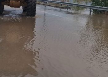 Κλειστός ο δρόμος Φαρκαδόνας – Ζάρκου (ΒΙΝΤΕΟ) 