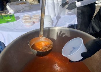 Ζάρκο: Με ενότητα και σεβασμό τιμήθηκε η Καθαρά Δευτέρα με την παραδοσιακή φασολάδα και σαρακοστιανά εδέσματα