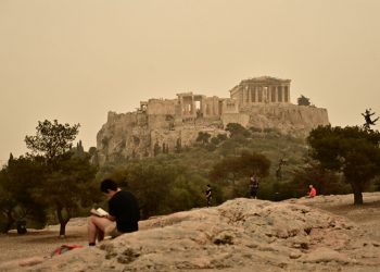 Καιρός: Αφρικανική σκόνη «σαρώνει» τη χώρα – Ποιες περιοχές θα επηρεαστούν