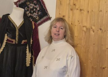 Έλληνες στη Γερμανία έφτιαξαν ένα σπίτι που μοιάζει με ελληνικό χωριό