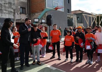 Μικροί και μεγάλοι έγιναν ένα στην Καλαμπάκα αναζητώντας τον κρυμμένο θησαυρό