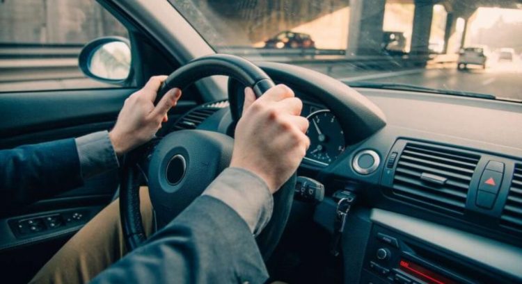 Φαρσαλινός πήγαινε αντίθετα στην ΠΑΘΕ για 25 χιλιόμετρα και σταμάτησε όταν τράκαρε με νταλίκα