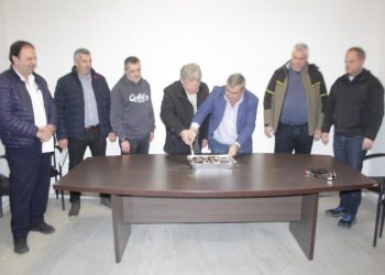 Έκοψαν την πίτα και αντάλλαξαν ευχές οι εργαζόμενοι της ΔΕΥΑ Πύλης