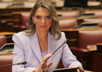 Νέα Εκπρόσωπος Τύπου της Νέας Αριστεράς η Πέτη Πέρκα – Γραμματέας της Κοινοβουλευτικής Ομάδας ο Δημήτρης Τζανακόπουλος