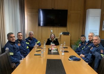 Συνάντηση της Αντιπεριφερειάρχη Π.Ε. Τρικάλων Χρύσας Ντιντή με υψηλόβαθμα στελέχη της Πυροσβεστικής Υπηρεσίας