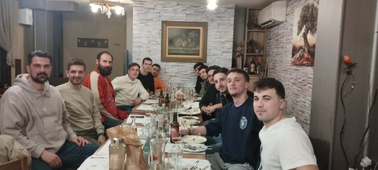 Έκοψαν την πίτα τους οι Δαναοί