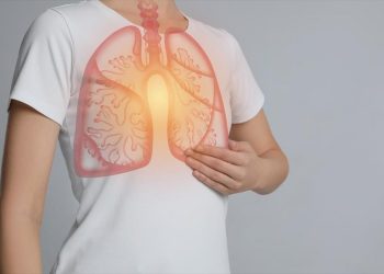 Άτυπη πνευμονία: Όταν το σώμα δεν χτυπά (το συνηθισμένο) καμπανάκι