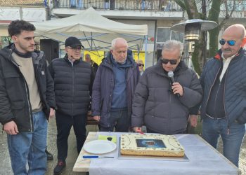 Ράδιο Ζυγός: Υπαίθρια κοπή πίτας με συνεργάτες και φίλους στο κέντρο των Τρικάλων