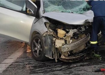 Δείτε φωτογραφίες: Φοβερό τροχαίο με τρεις τραυματίες