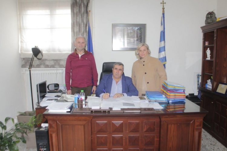 Υπεγράφησαν έργα 250.000 € για δίκτυα και υποδομές στην Πύλη