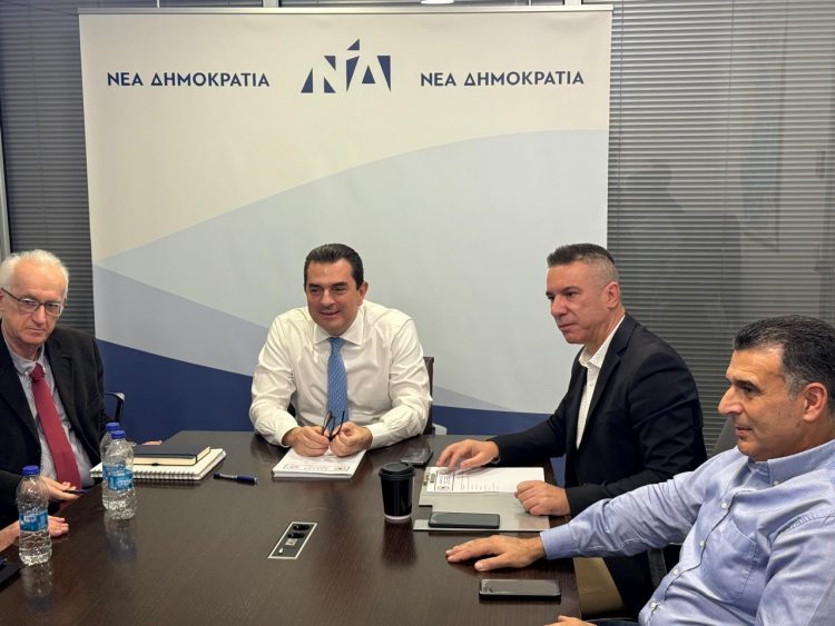 Με την Ομοσπονδία Πυροσβεστών Ελλάδος, συναντήθηκε ο Κώστας Σκρέκας