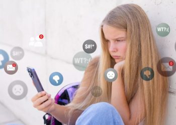 Απαγόρευση των Social Media σε παιδιά κάτω των 15 ετών – Παπαστεργίου: Είμαστε έτοιμοι