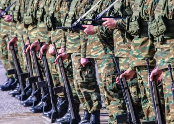 Στρατιωτικές σχολές ή αδιέξοδο; Το δίλημμα των υποψηφίων μετά το νέο νομοσχέδιο
