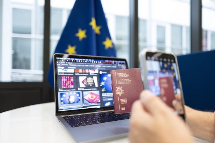 «Τέλος» το διαβατήριο χωρίς νέα ταυτότητα – Η καθοριστική ημερομηνία για τα ταξίδια