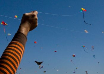 Καθαρά Δευτέρα: Με δυνατούς ανέμους το πέταγμα του χαρταετού