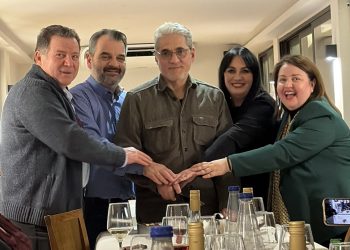 Ζωντανοί πυρήνες πολιτισμού: Η κοπή πίτας των Βιβλιοπωλών Τρικάλων