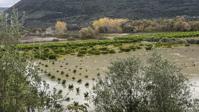Υπερχείλισαν ποτάμια στην Ήπειρο: Στα λασπόνερα χιλιάδες στρέμματα καλλιεργήσιμης γης