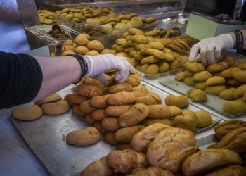 Στο χείλος του γκρεμού φούρνοι και ζαχαροπλαστεία – Παλεύουν να επιβιώσουν
