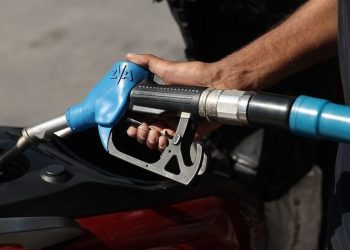 Ανησυχία για «ράλι» ανατιμήσεων σε καύσιμα και ρεύμα – Οι εκτιμήσεις για τις επόμενες ημέρες