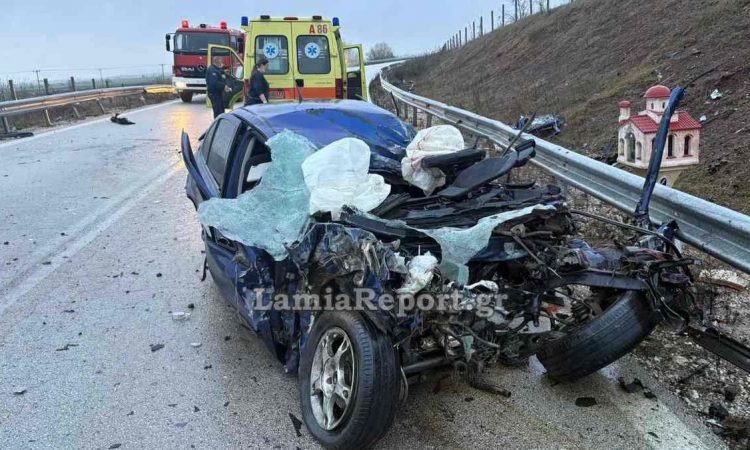 Τραγωδία στην Ξυνιάδα Δομοκού: Νεκρός 21χρονος οδηγός σε μετωπική σύγκρουση με λεωφορείο (ΦΩΤΟ)