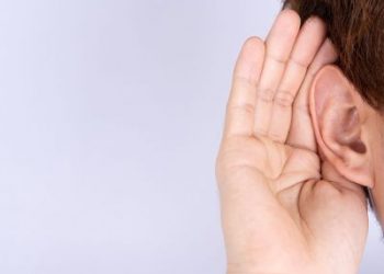 Αιφνίδια βαρηκοΐα: Τι είναι και πώς εμφανίζεται
