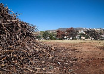 Ακαθάριστα οικόπεδα: Ξεκινά ο υποχρεωτικός καθαρισμός- Οι προθεσμίες και τα πρόστιμα