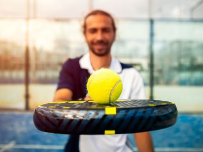 Γιατί το padel είναι πλήρης άσκηση τόσο για τον εγκέφαλο όσο και για το σώμα