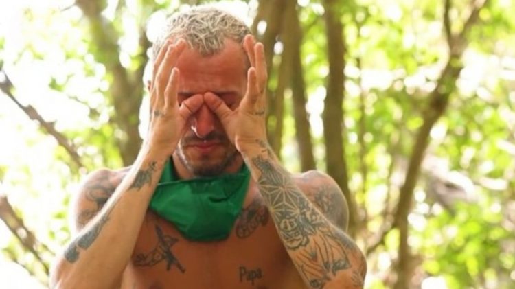 Από το Survivor και τον Άγιο Δομίνικο κάνει πράματα και θάματα στα γήπεδα της Θεσσαλίας (φωτο)