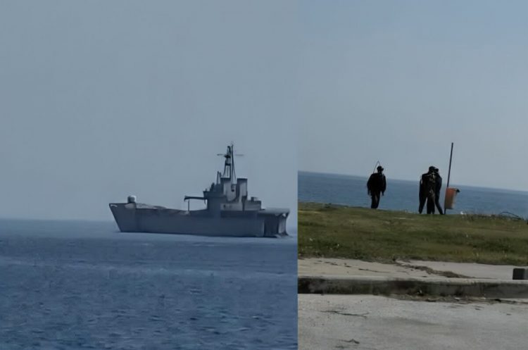 Πολεμικό πλοίο στον Αγιόκαμπο Λάρισας – Με λέμβους στρατιώτες στην ακτή – Δείτε φωτογραφίες