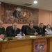 Συζήτηση για δικαιοσύνη και ασφάλεια στον σιδηρόδρομο – Ρούτσι από την Λάρισα: «Τα παιδιά σκοτώθηκαν από εγκληματική οργάνωση» (φώτο – βίντεο)