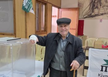 Ν. Τρικάλων: Σε εξέλιξη οι εσωκομματικές κάλπες στο ΠΑΣΟΚ εν όψει Συνεδρίου (ΦΩΤΟ)