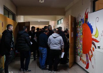 Απίθανα πράγματα στο ΠΑΣΟΚ Λάρισας: Κάλπη από τις προχθεσινές εκλογές θα… ταξιδέψει στην Αθήνα για να καταμετρηθεί!