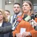 Ξημέρωσαν στο Δικαστικό Μέγαρο Λάρισας Κωνσταντοπούλου, Καρυστιανού και Ρούτσι – Γιατί υπέβαλλαν μήνυση (βιντεο)