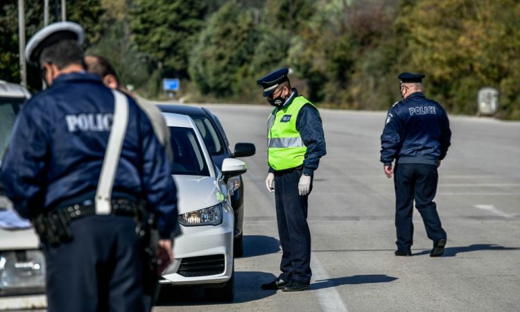 Τύρναβος: Ελέγχθηκαν 78 άτομα και 70 οχήματα – Πέντε συλλήψεις