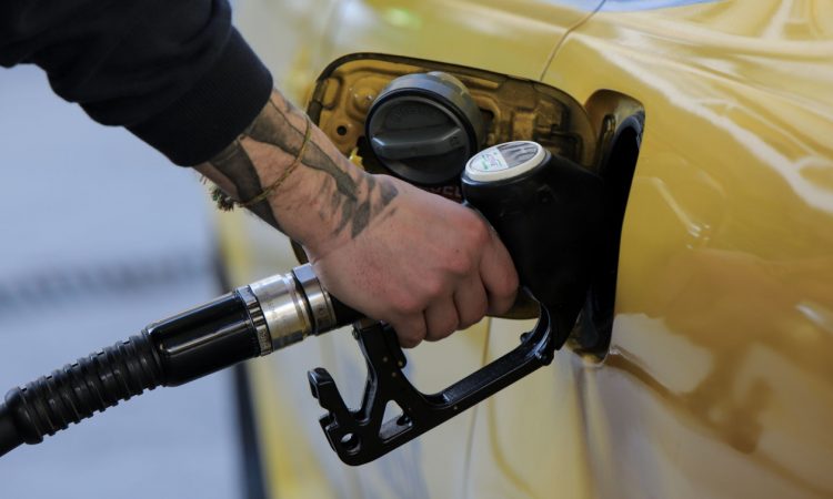Fuel Pass 2026: Πώς θα κάνετε αίτηση – Τα 5 βήματα για να πιστωθούν χρήματα στο λογαριασμό σας
