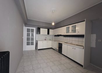 Πωλείται διαμέρισμα 118 τ.μ. στο κέντρο των Τρικάλων