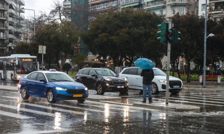 Κακοκαιρία: Προειδοποίηση Καλλιάνου για την αλληλεπίδραση δύο βαρομετρικών χαμηλών