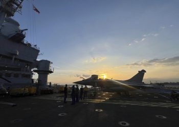 Ναύτης που γυμναζόταν πρόδωσε την ακριβή θέση του αεροπλανοφόρου Charles de Gaulle, μέσω app