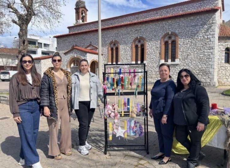 Με επιτυχία πραγματοποιήθηκε το Πασχαλινό Bazaar του 2ου Νηπιαγωγείου στην πλατεία Φαρκαδόνας (ΦΩΤΟ)