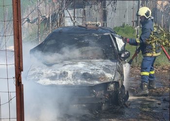 Καταστράφηκε από φωτιά ΙΧΕ στην Διάβα (ΦΩΤΟ – ΒΙΝΤΕΟ)