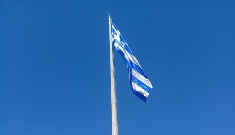 Αύρα Καλαμπάκας – Θέση “Φανός”: Κυματίζει ξανά η γαλανόλευκη! (ΕΙΚΟΝΕΣ)