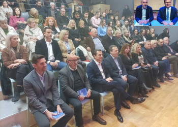 Κοσμοσυρροή για το βιβλίο του Αλέξη Πατέλη στα Τρίκαλα: Μαθήματα από το χτες και μηνύματα για το αύριο (ΦΩΤΟ)
