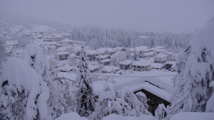 Χιόνια μέχρι και μισό μέτρο στα ορεινά Τρικάλων & Καρδίτσας και ισχυρές βροχές στο Πήλιο